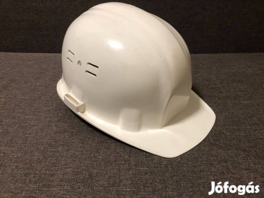 Alig használt munkavédelmi sisak eladó !