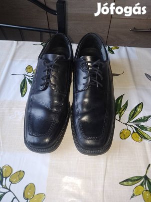 Alkalmi cipő 41-es
