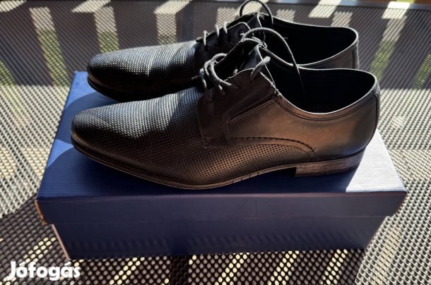 Alkalmi férfi cipő 42-es méretben