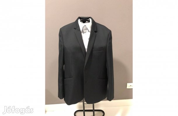 Alkalmi öltöny ajándék ingekkel