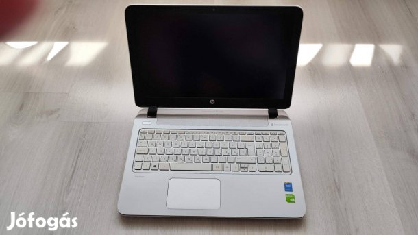 Alkatrész HP pavilion 15 laptophoz: ház, kijelző, aksi, hűtő, billenty