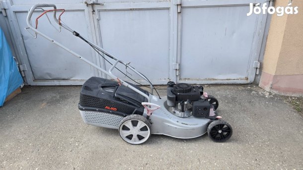 Alko benzines fűnyíró. 