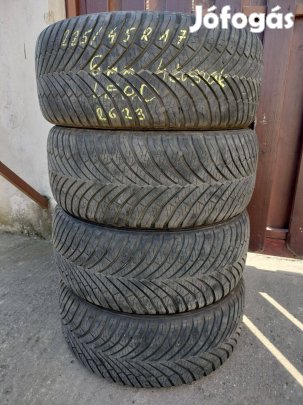 Alkuképesen Eladó 4 db négyévszakos 225/45 r17 gumi. 6 mm 2023