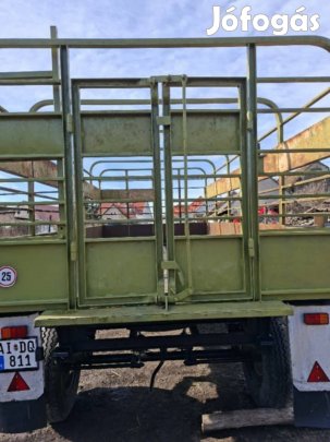 Állatszállító pótkocsi eladó