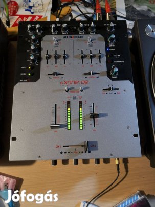 Allen&Heath Xone 02 dj keverő
