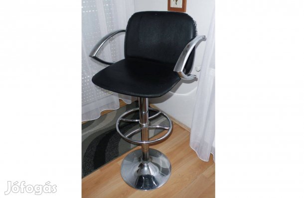 Állítható bárszék