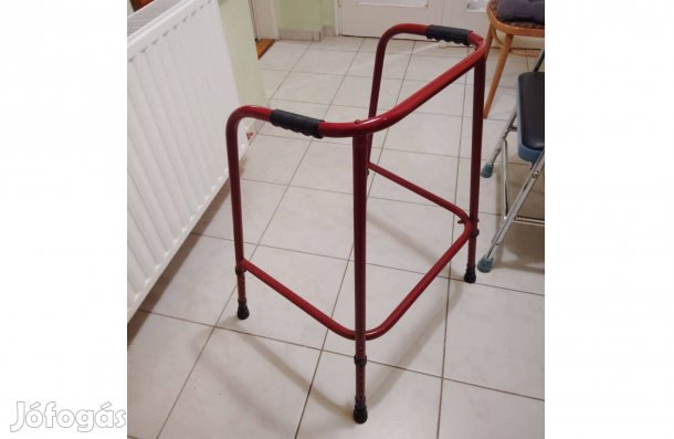 Állítható járókeret