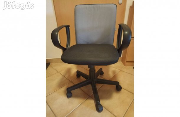 Állítható magasságú gyermek irodai forgószék