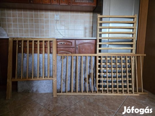 Állítható magasságú rácsos kiságy matraccal eladó 