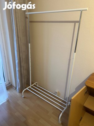 Állítható magasságú szobainas