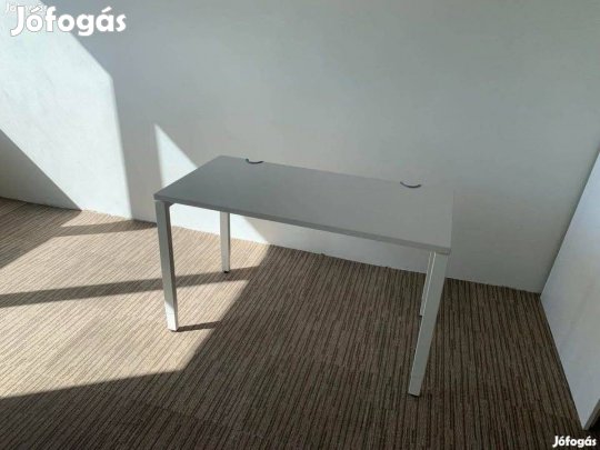 Állítható magsságú minőségi íróasztal 140 cm x 70 cm - Több darab