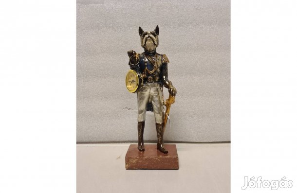 Álló kutya figura órával a kezében 32,5 cm