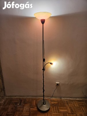 Álló lámpa / állólámpa
