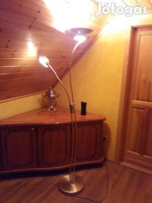 Álló lámpa, fényerőszabályzós olvasókaros