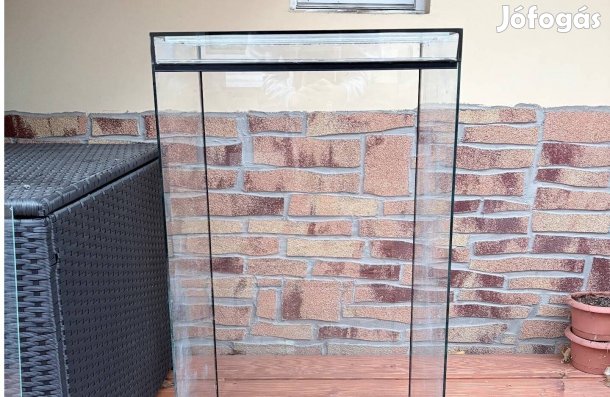 Álló terrárium (50x40x90cm)