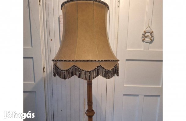 Állólámpa, bőr hatású lámpaernyővel