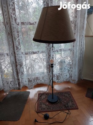 Állólámpa  egyszerú allvany 