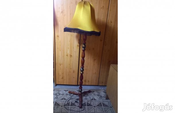 Állólámpa antik selyem ernyővel