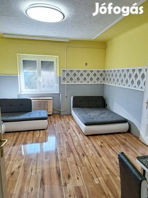 Állomás közelében lakás Eladó!