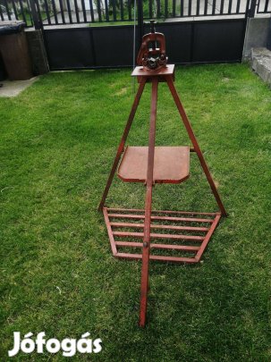 Állványos csősatu eladó!