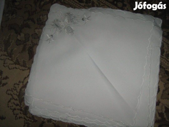 Álomszép új selyem hímzett szalvéta 30x30cm több db van