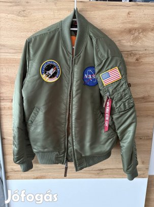 Alpha Industries dzseki