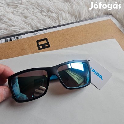 Alpina Kacey szemüveg, matt fekete új gyári zsákjában