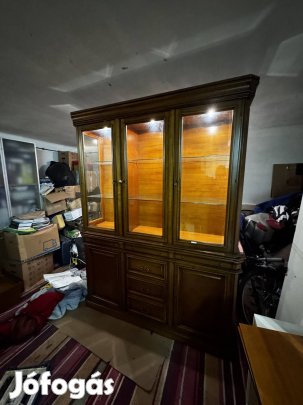 Alpuch komodok es vitrin 