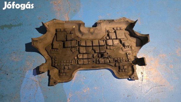 Alsó középső burkolat A2115204323 eladó