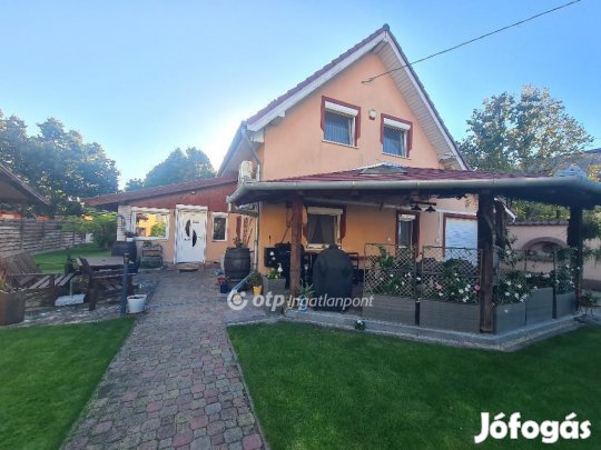 Alsónémedii 177 nm-es ház eladó