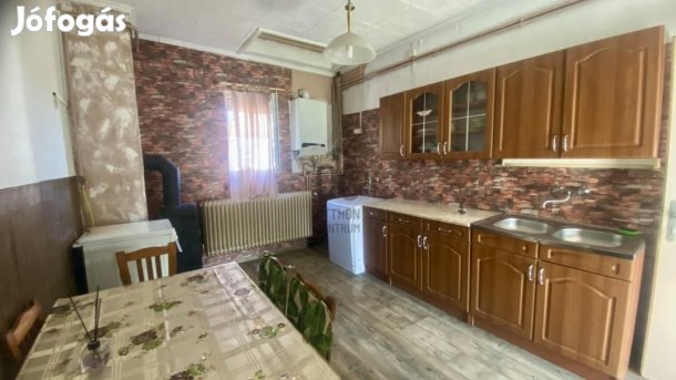 Alsórajki eladó 100 nm-es ház