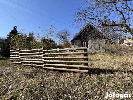 Alsóújlakon zártkerti pihenőház#5144950