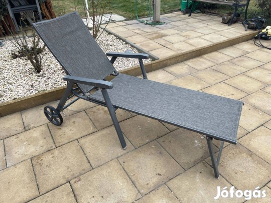 Alu Vázas Textil Prémium Napozóágy Szürke