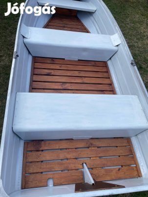 Alu csónak újszerű !!!