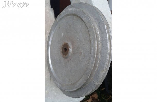 Alu ékszíjtárcsa két pályás, 260 mm átmérővel eladó !