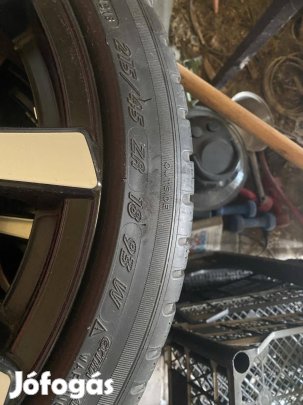 Alufelni gumiabroncs