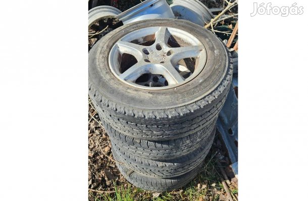 Alufelni gumival együtt 15"