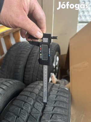 Alufelni téligumival 225/50 17. 5x110