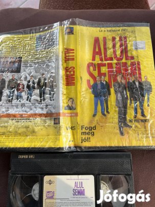 Alul semmi vigjáték