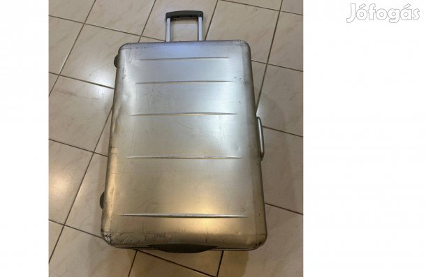 Alumínium bőrönd