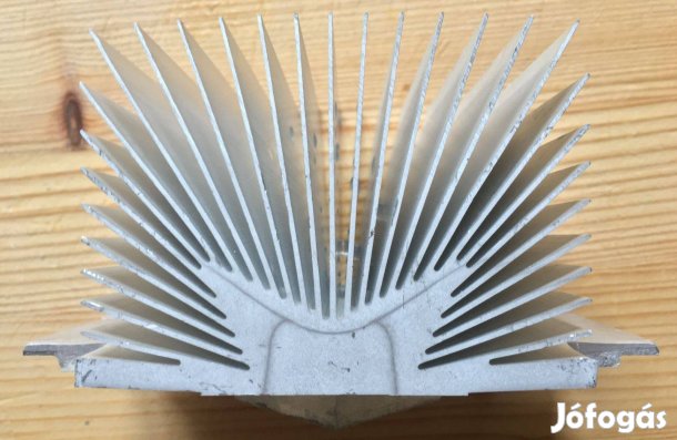 Alumínium hűtőborda (113×72×69 mm / 42×56 mm)