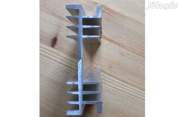 Alumínium hűtőborda (183×90×39 mm)