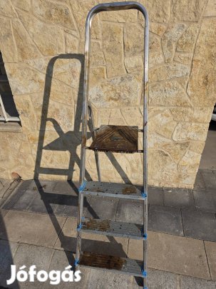 Alumínium létra (4 fokos)