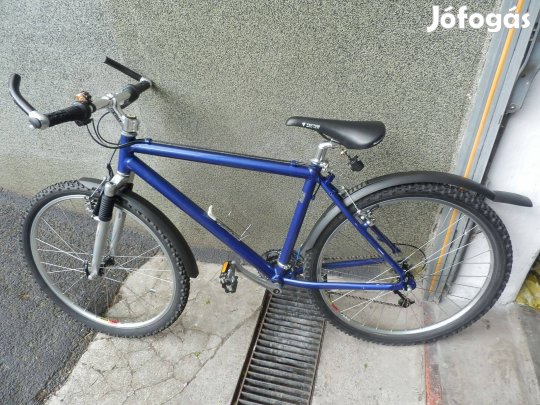 Alumínium vázas, tengerkék színű, 26-os MTB kerékpár 24 sebesség