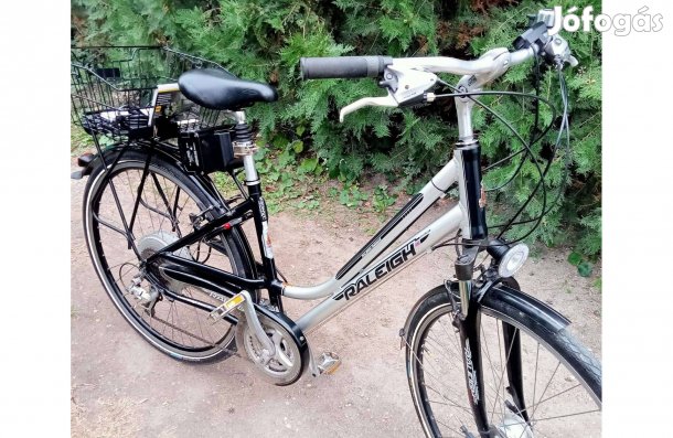 Aluvázas Raleigh 28" Elektromos Kerékpár Defektvédelem,