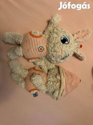 Alvóka plüss nyuszi