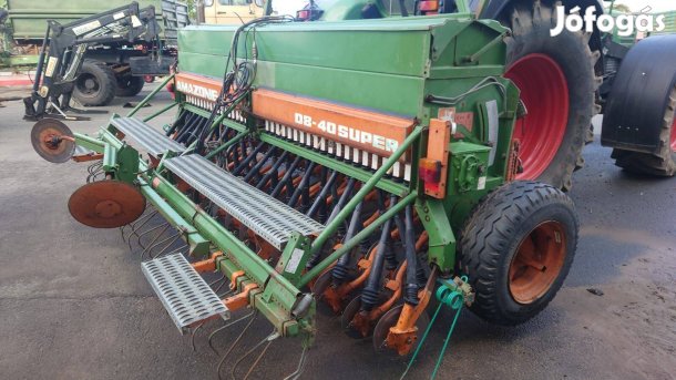 Amazone D8 40 tárcsás vetőgép