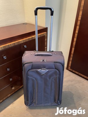 American Tourister bőrönd húzós gurulós