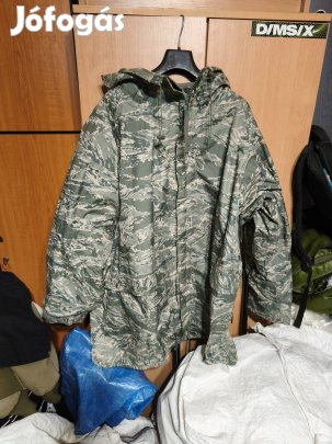 Amerikai legierő esökabátja XL.