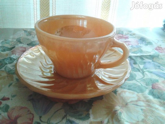 Amerikai tűzálló teás készlet 12 db-os gyönyörű barack színben